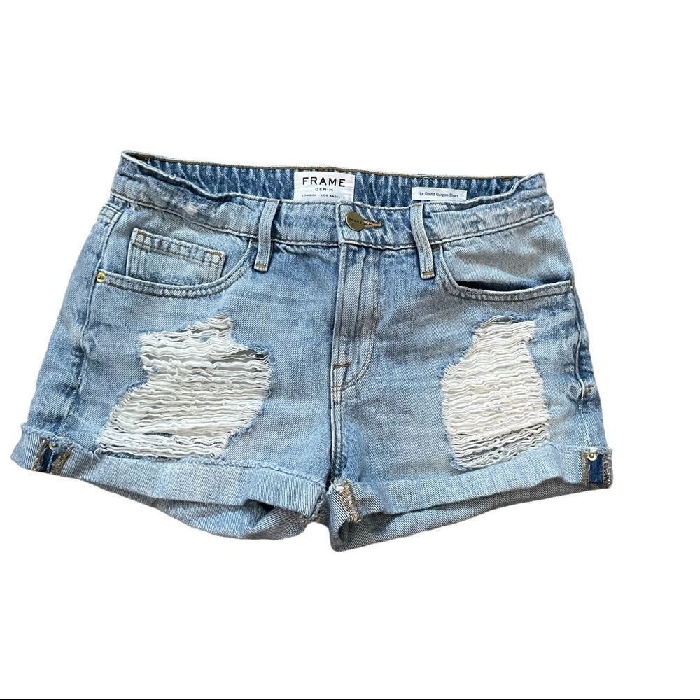 Frame Denim distressed jean shorts size 25‎